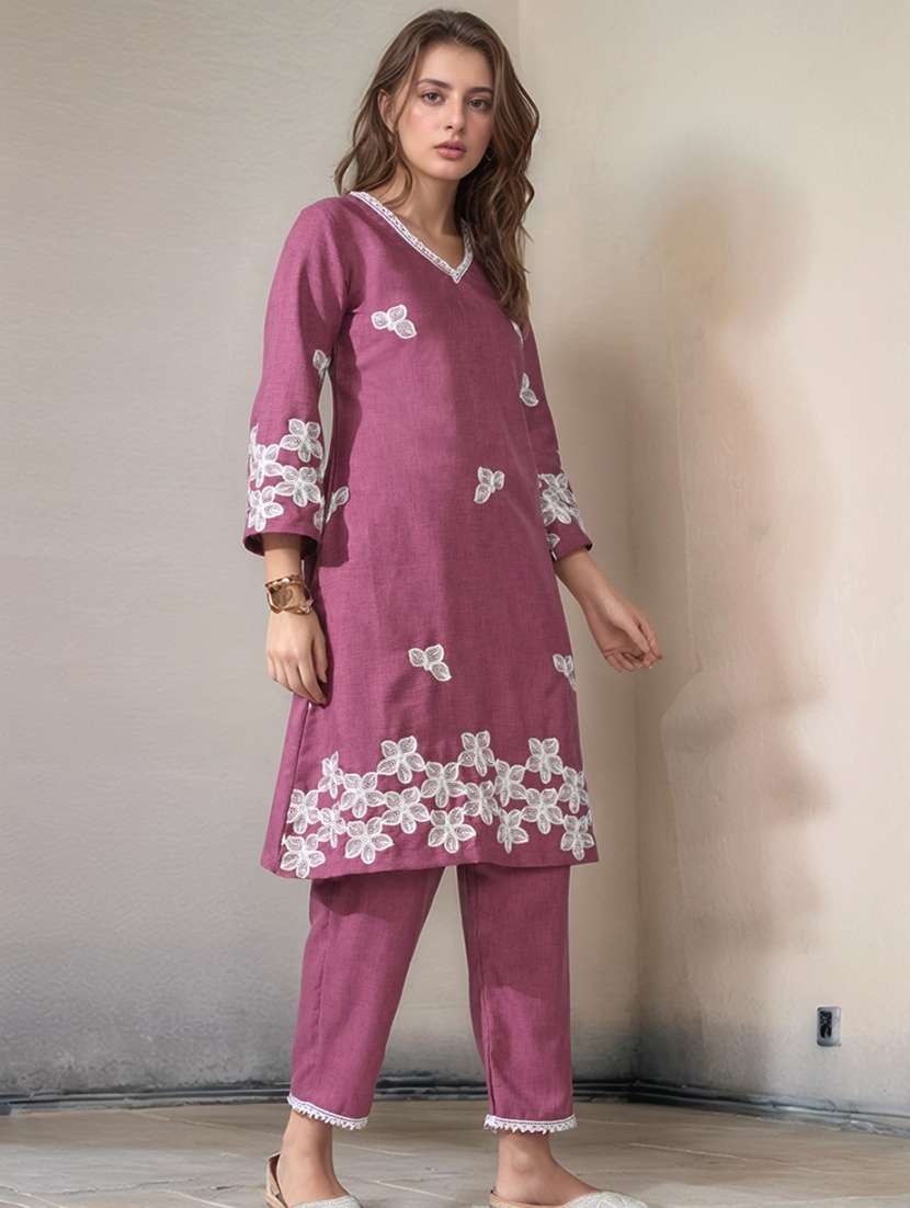 women embroidered three quarter sleeve kurta and pant set - 22017587 -  Standard Image - 1