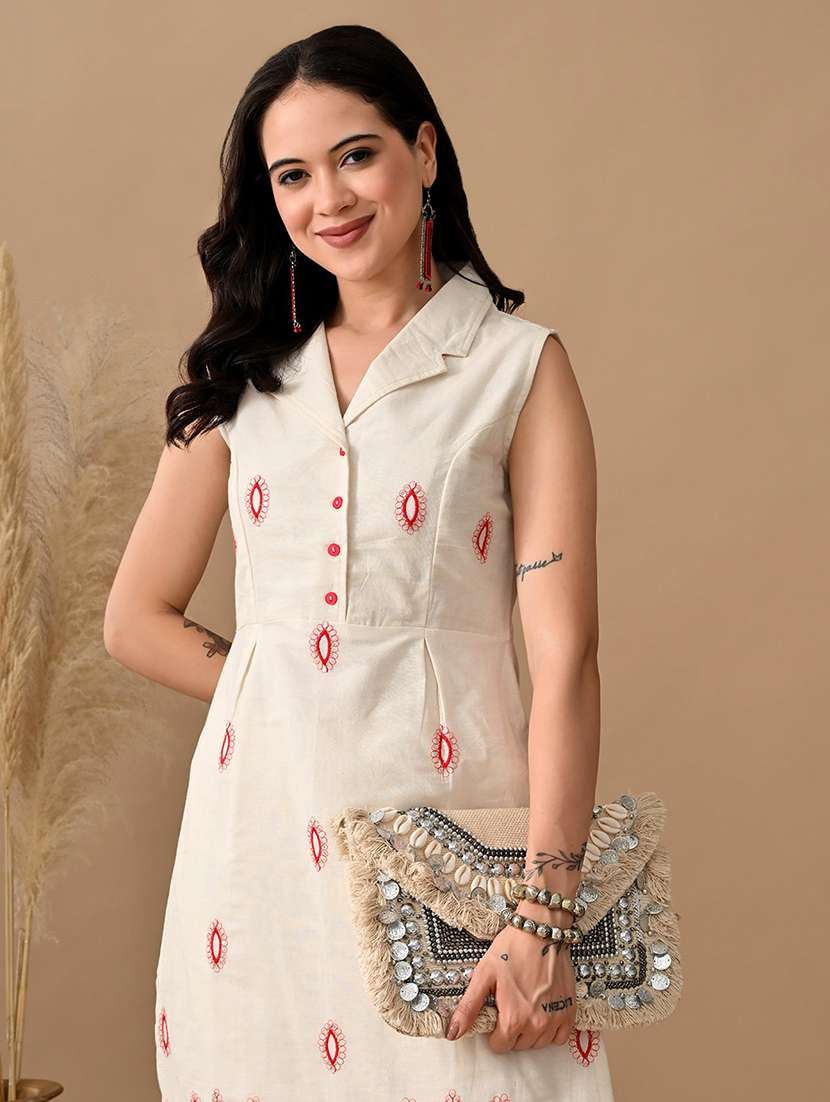 women embroidered sleeveless kurta and pant set - 22017617 - Standard Image - 4