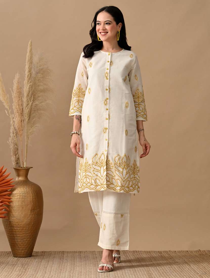 women embroidered three quarter sleeve kurta and pant set
