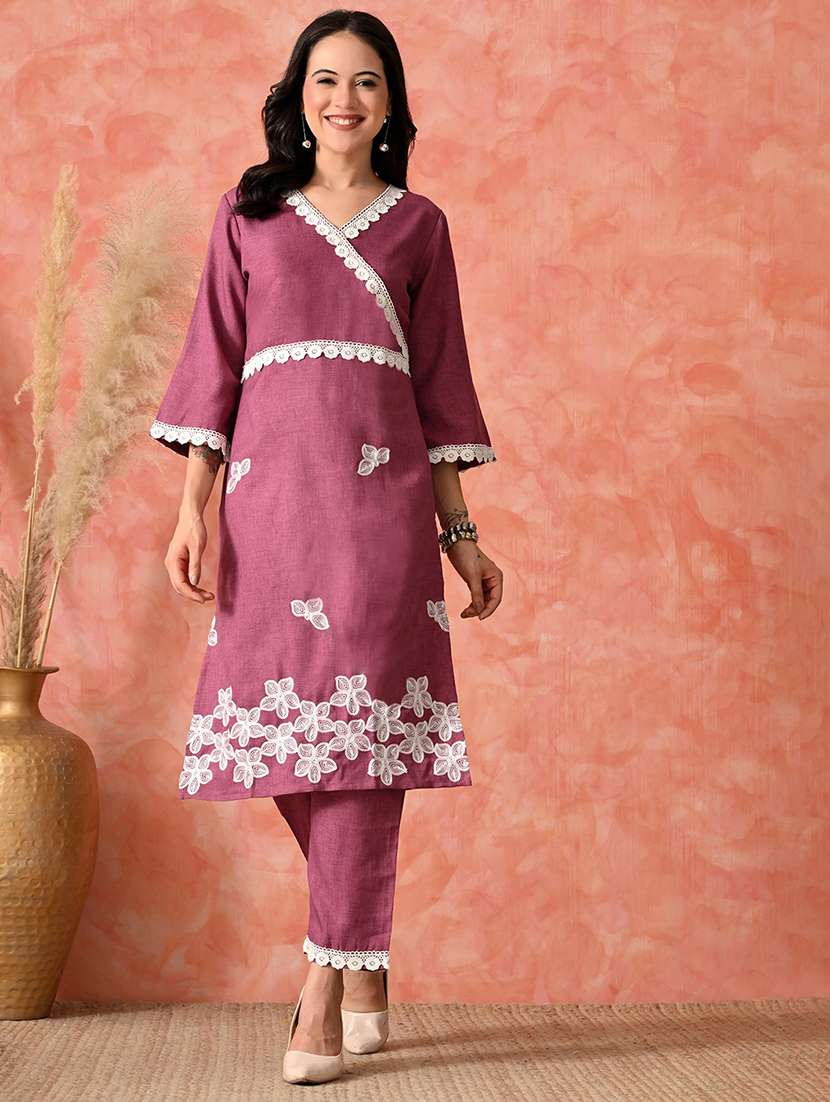 women embroidered three quarter sleeve kurta and pant set - 22017625 -  Standard Image - 1