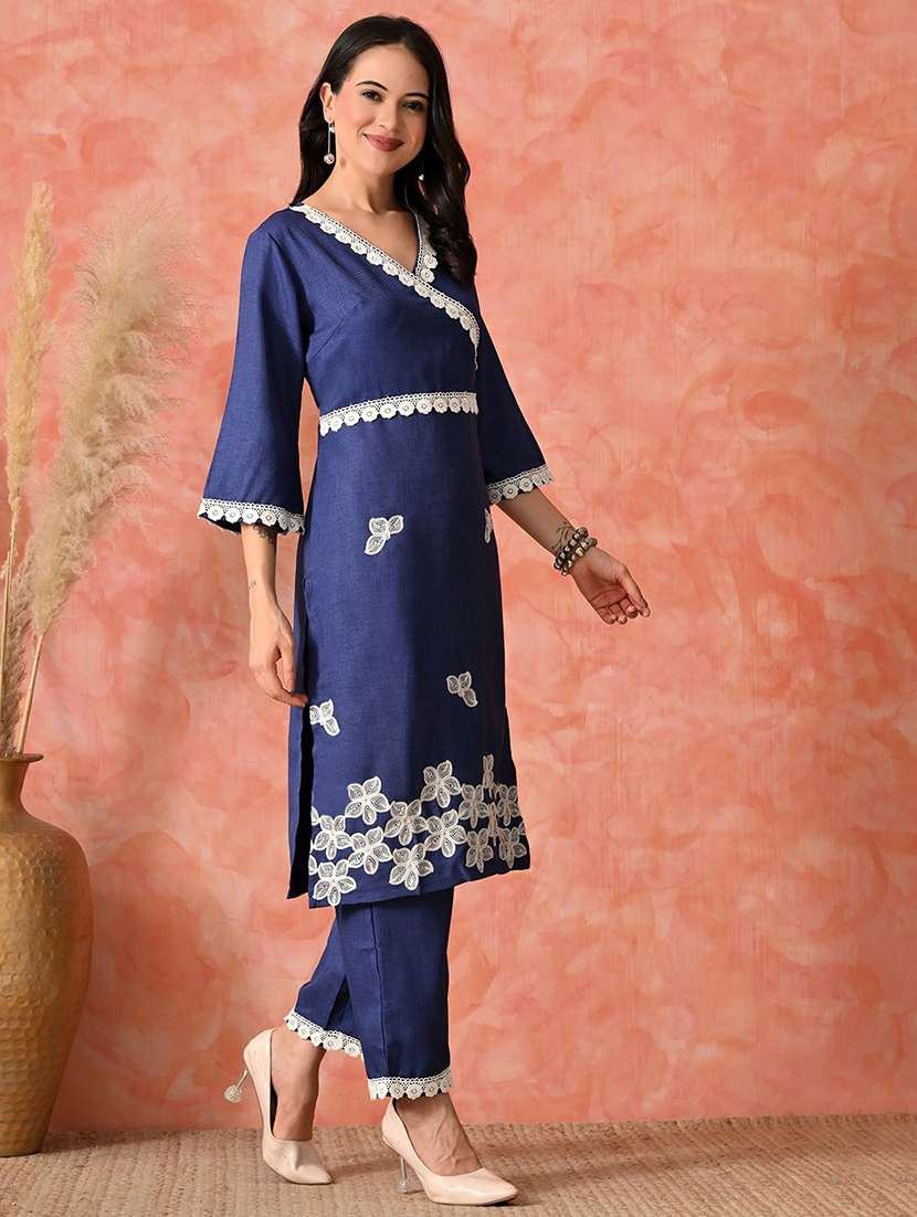 women embroidered three quarter sleeve kurta and pant set - 22017626 -  Standard Image - 1
