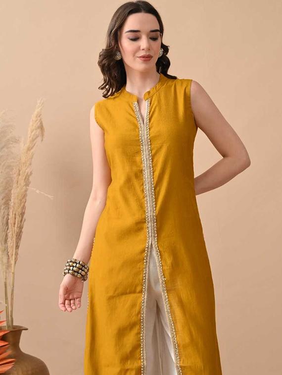 women gotta worked sleeveless kurta and palazzo set - 22017628 - Standard Image - 4