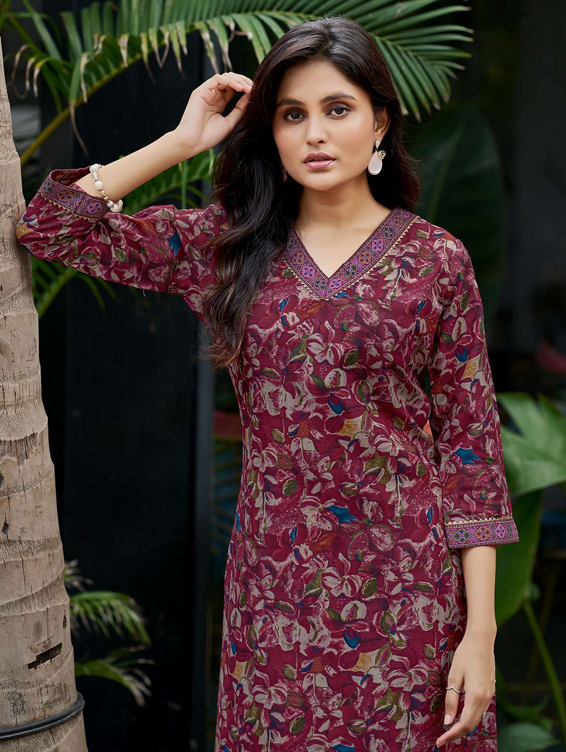 women printed three quarter sleeve kurta and salwar set - 22017847 - Standard Image - 4