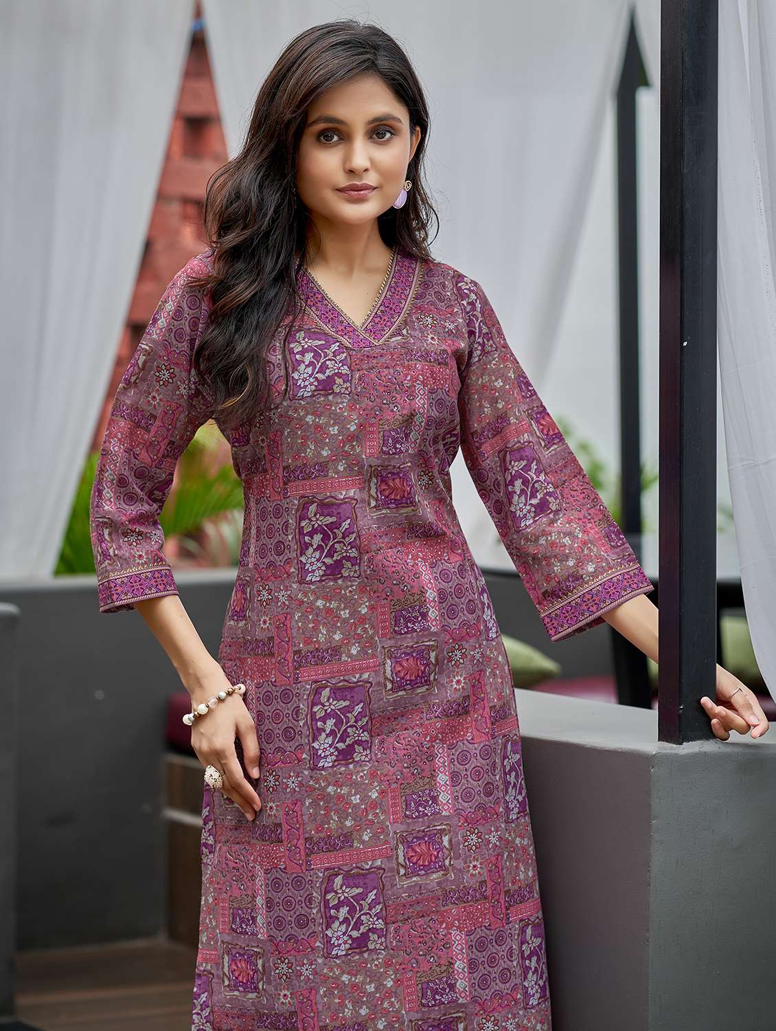 women printed three quarter sleeve kurta and salwar set - 22017854 - Standard Image - 4