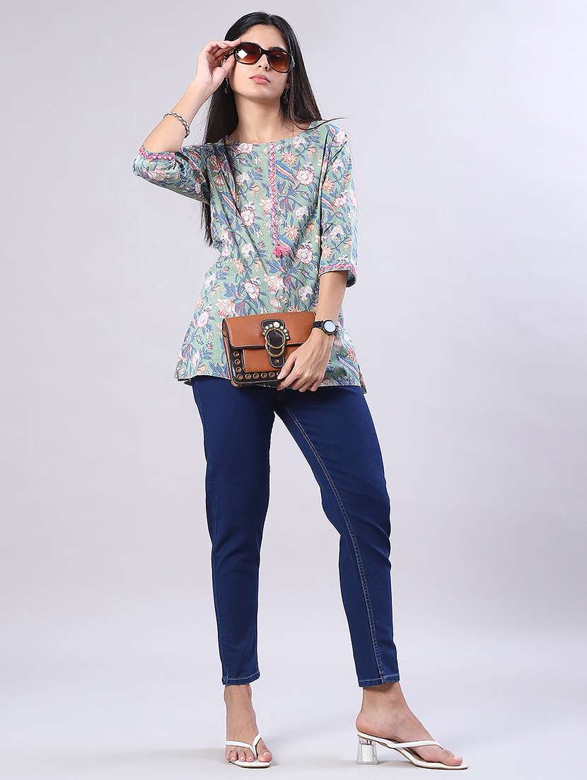 women printed three quarter sleeve kurti - 22017972 -  Standard Image - 4