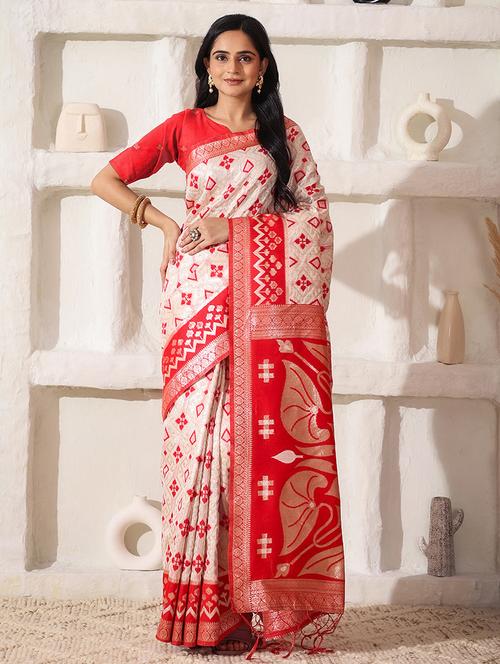 women self design bordered saree with blouse - 22018529 -  Standard Image - 0