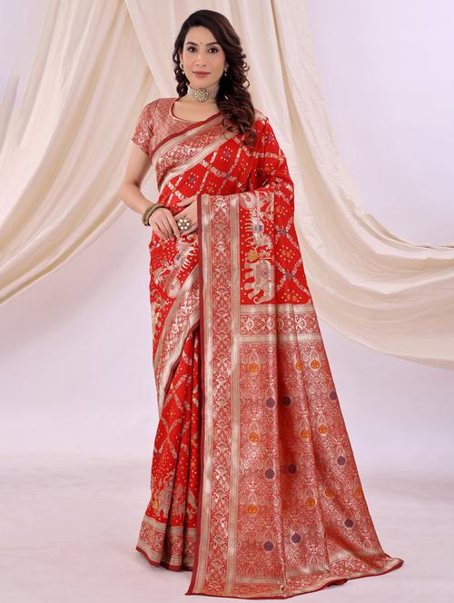 women self design banarasi saree with blouse - 22018945 - Standard Image - 0