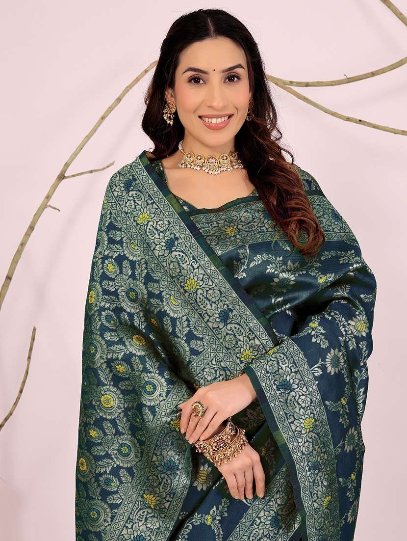 women self design banarasi saree with blouse - 22018978 -  Standard Image - 1