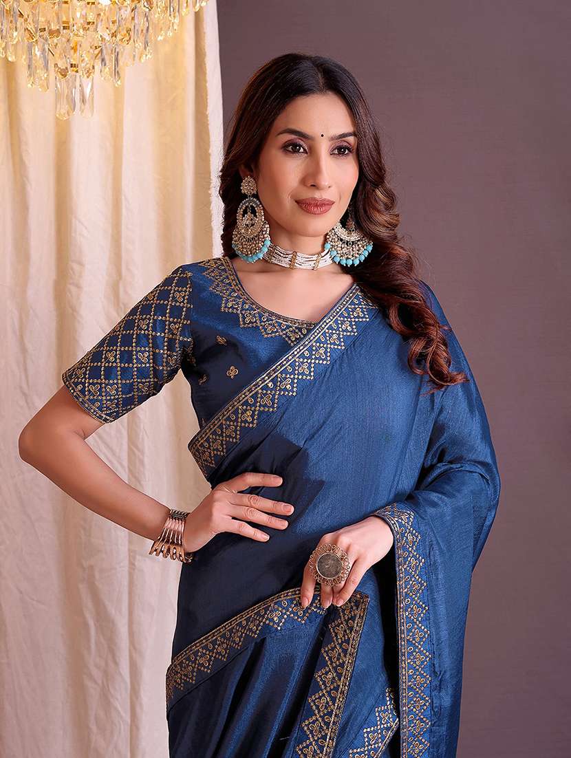 women solid with bordered saree with blouse - 22019220 - Standard Image - 1