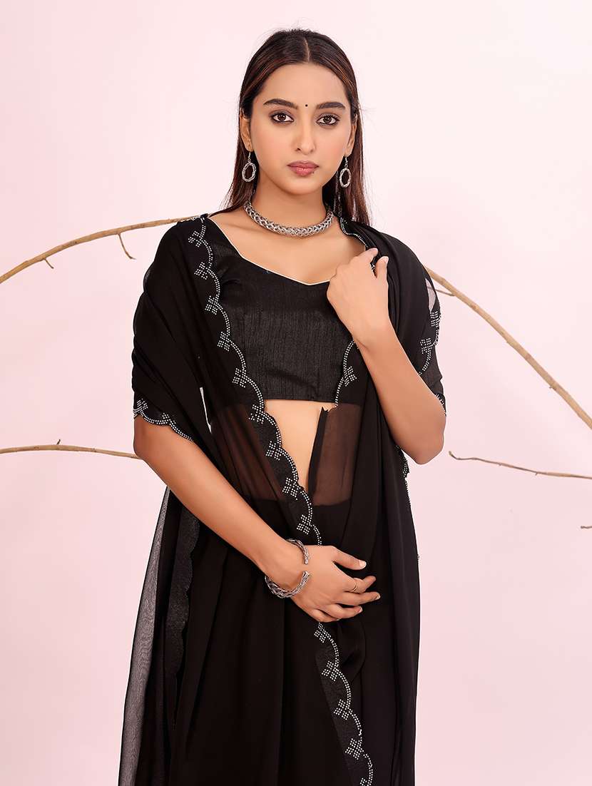 women solid with bordered embellished saree with blouse - 22019289 -  Standard Image - 1