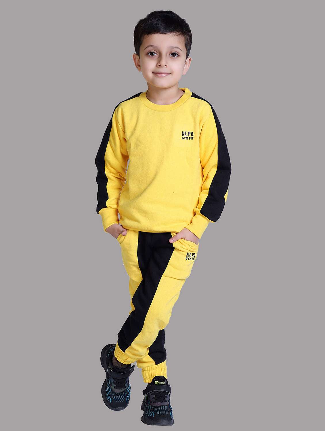boys color blocked hooded track suit