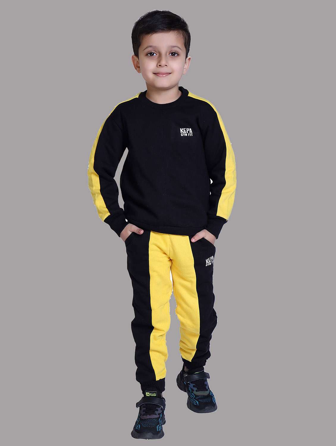 boys color blocked hooded track suit