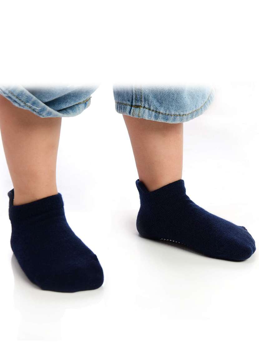 boys pack of 3 solid ankle length socks - 22019924 - Standard Image - 1