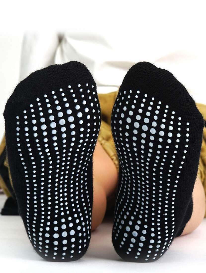 boys pack of 3 solid ankle length socks - 22019924 - Standard Image - 4