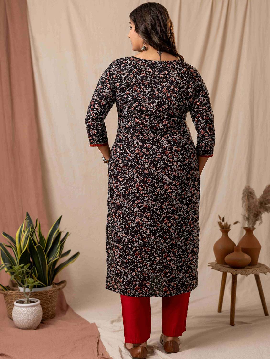 women printed three quarter sleeve straight kurta - 22019997 -  Standard Image - 1