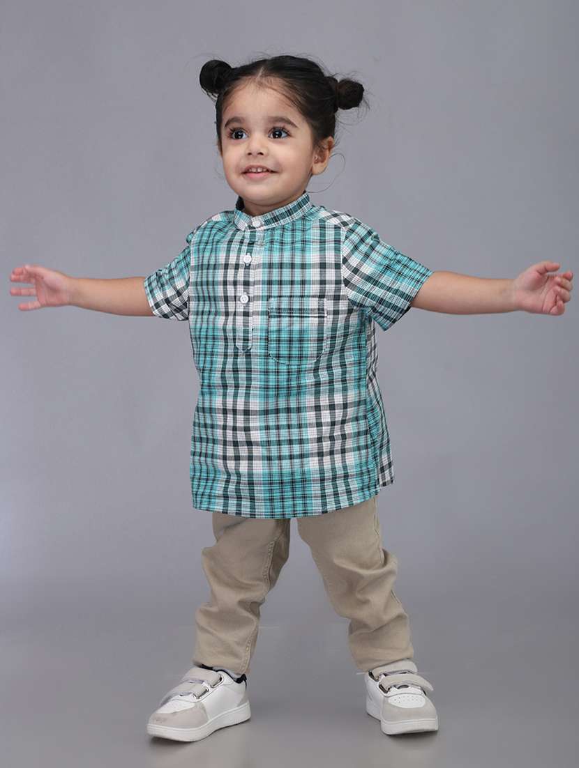 boys checkered mandarin collared short kurta - 22020026 -  Standard Image - 4