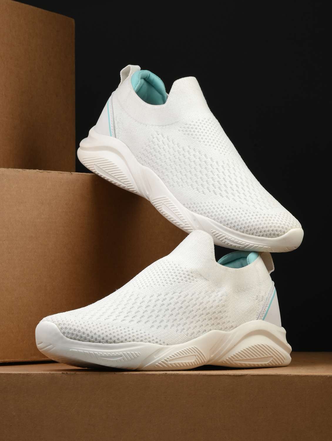 women white slip on sports shoe