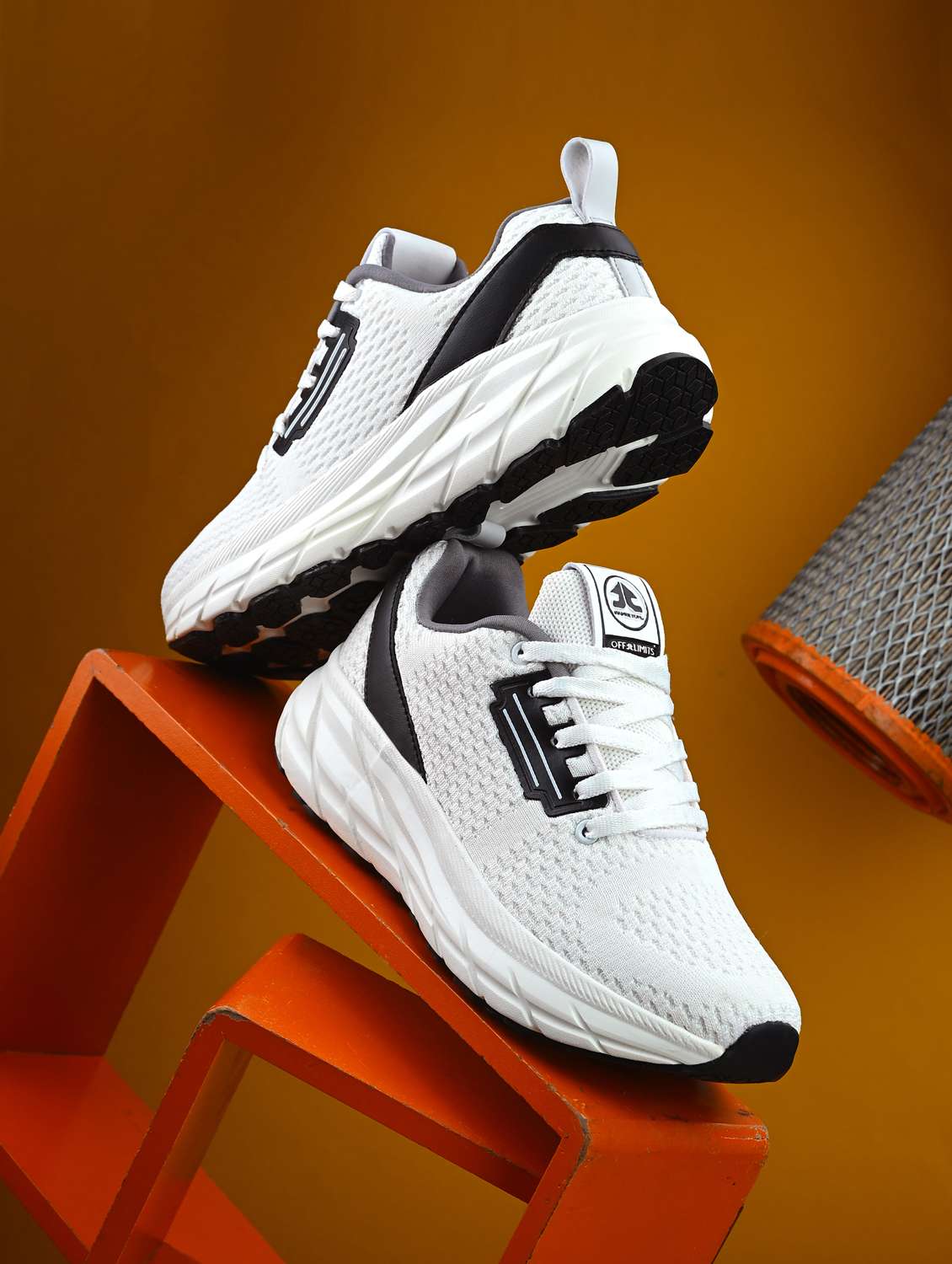 women white lace-up sports shoe