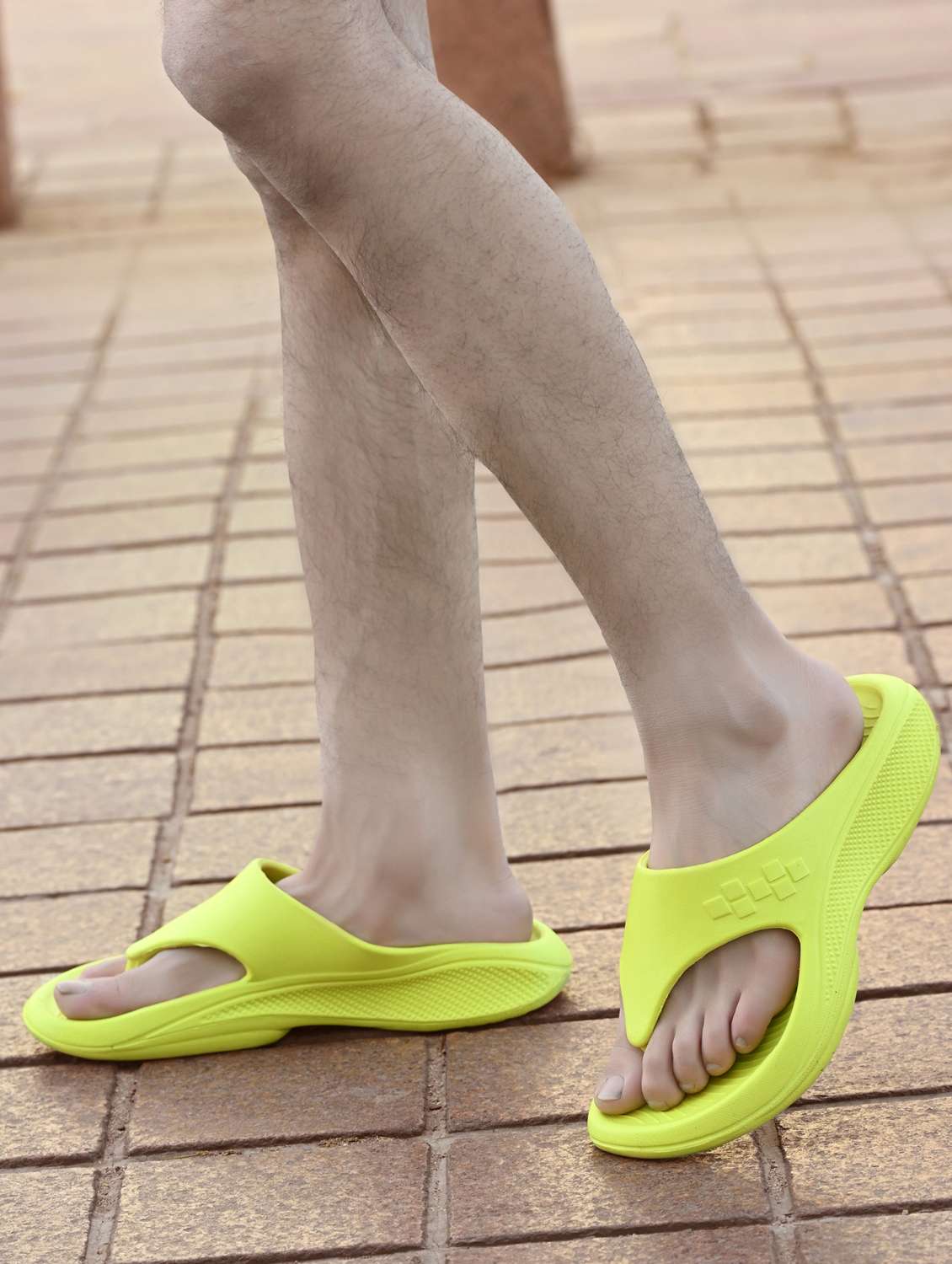 men lime solid slider flip flop - 22020434 -  Standard Image - 1