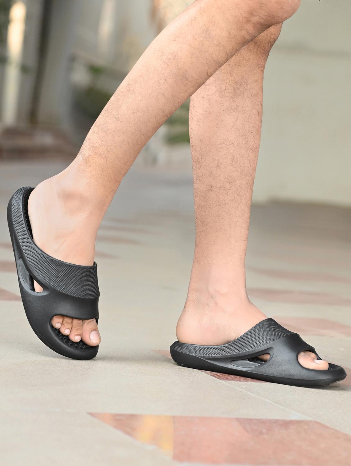 men solid slip on slider - 22020495 - Standard Image - 1
