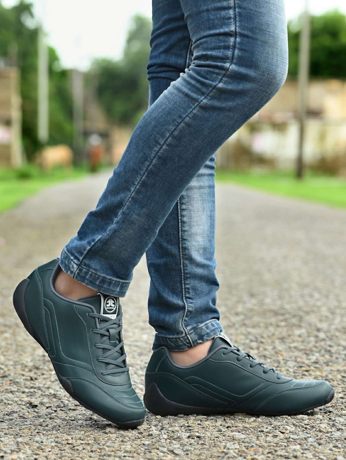 men bottle green lace up sneaker - 22020503 -  Standard Image - 1