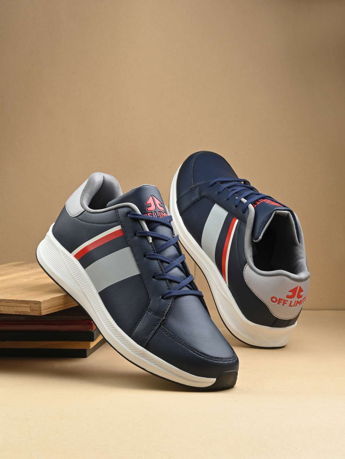 men solid navy blue lace up shoe