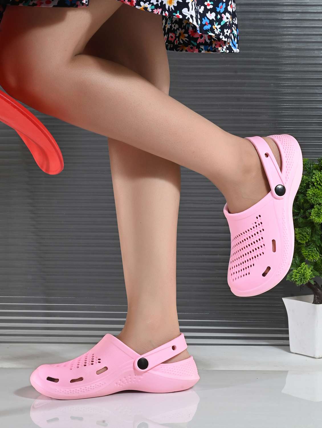 women pink solid clogs - 22020590 -  Standard Image - 1