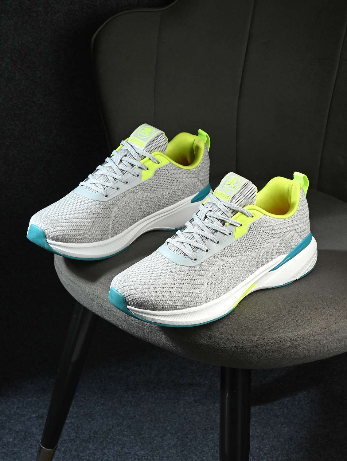 men grey lace up sport shoe