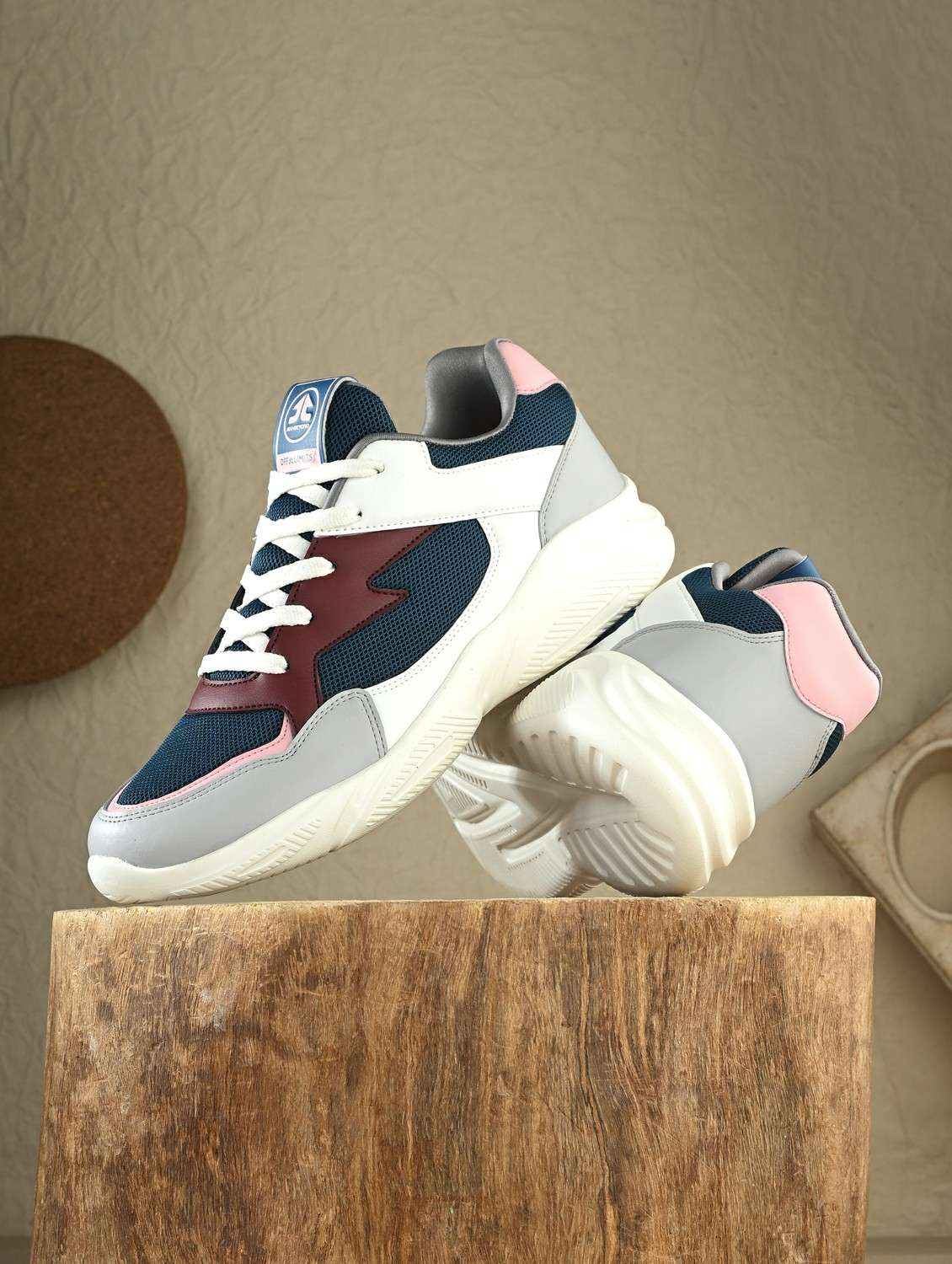 men multi colored lace up sport shoe
