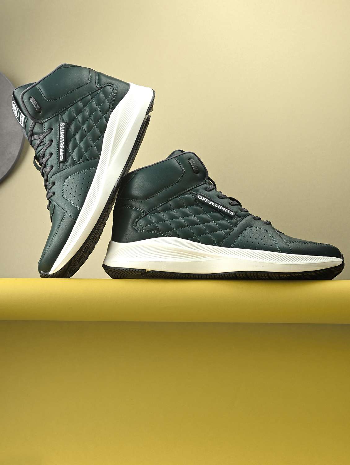 men bottle green sport shoe