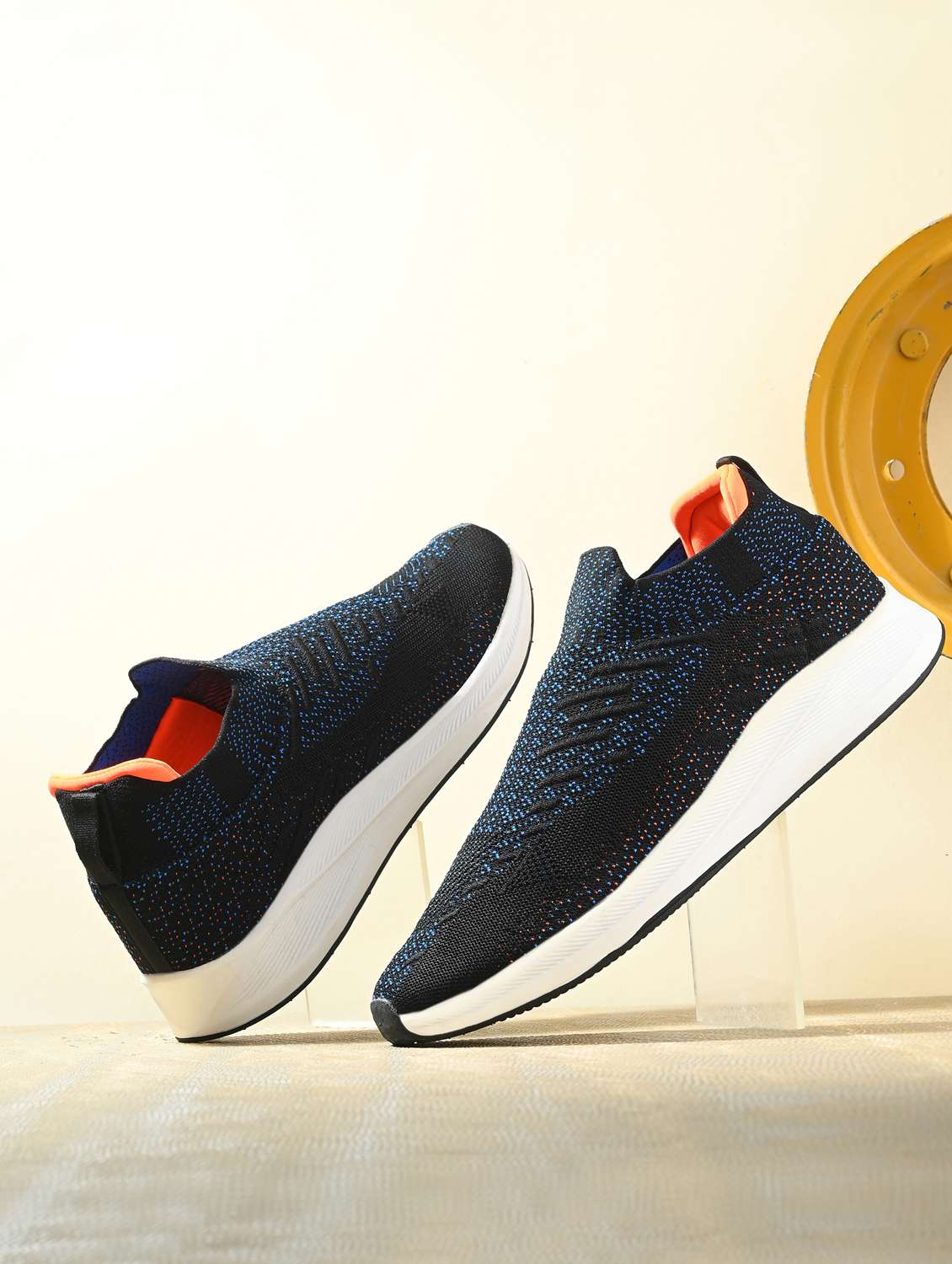 men black slip on sport shoe