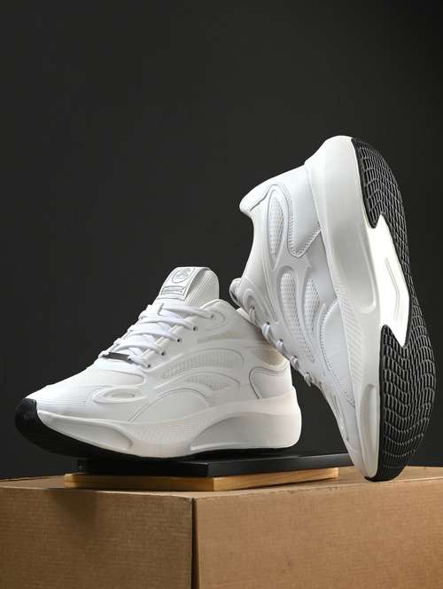 Men Solid Lace Up Off White Sport Shoe