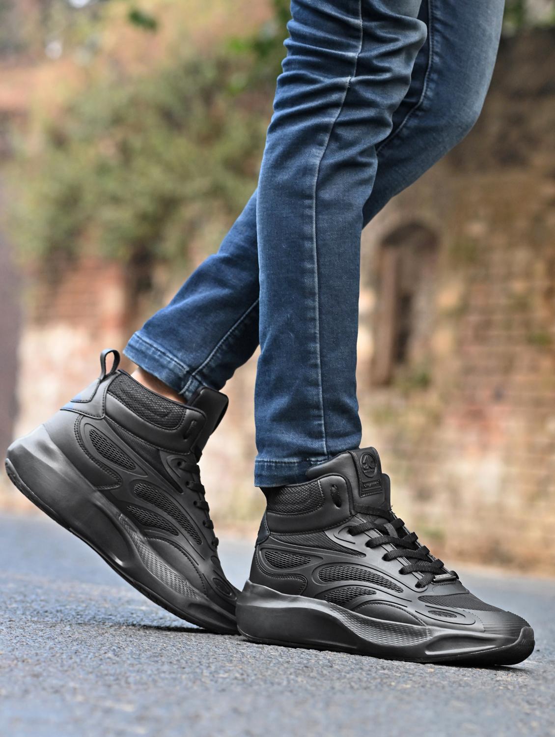 men black lace up sneaker - 22020704 - Standard Image - 1