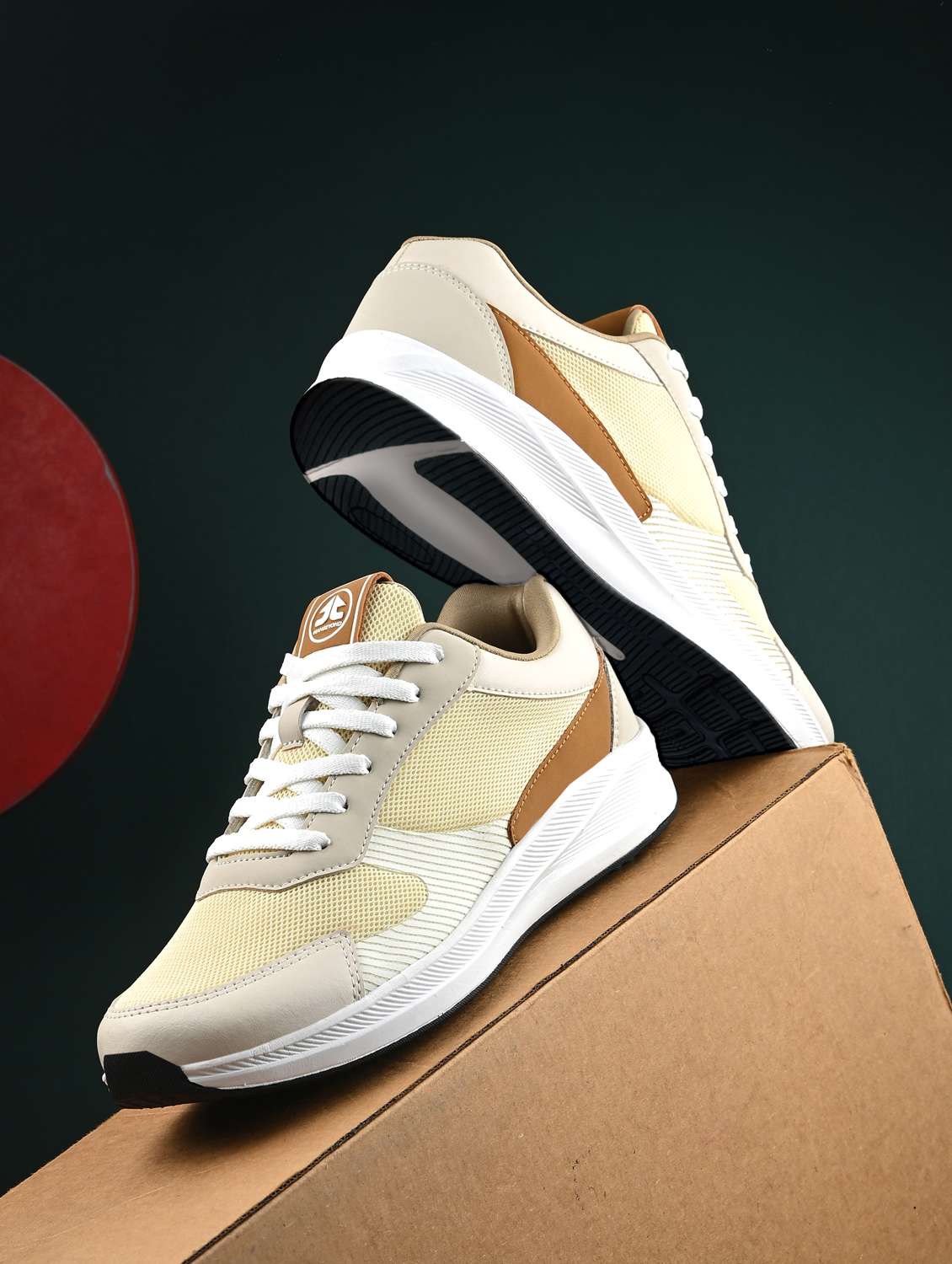 men color block lace up sneaker