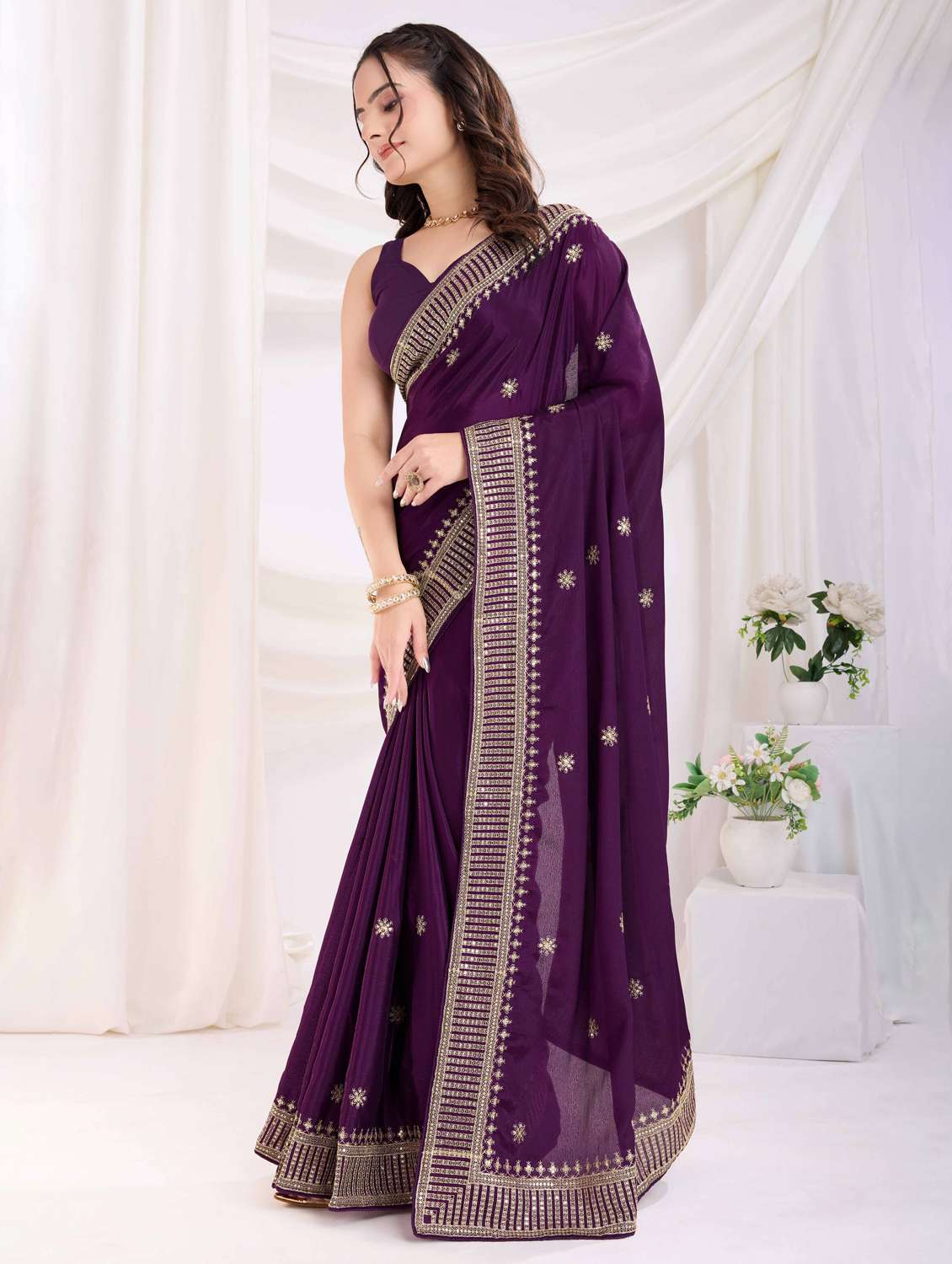 women solid with work bordered saree with blouse - 22021299 - Standard Image - 1