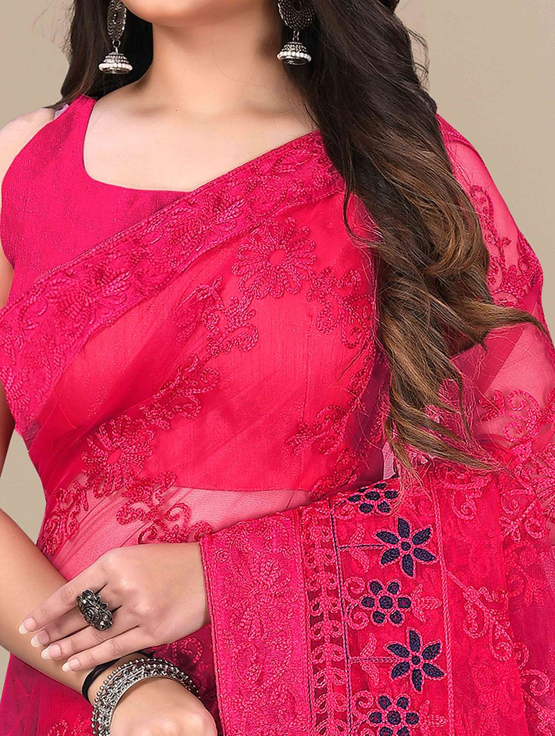 women solid with work embroidered saree with blouse - 22021345 -  Standard Image - 4