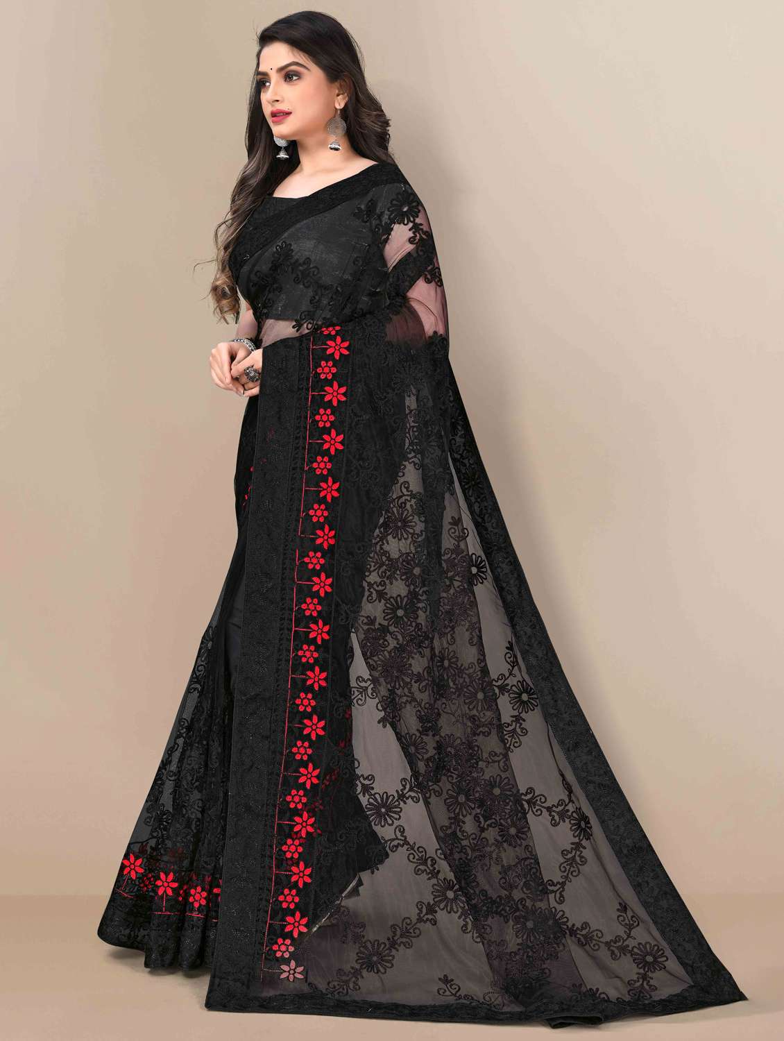 women solid with work embroidered saree with blouse - 22021350 -  Standard Image - 1