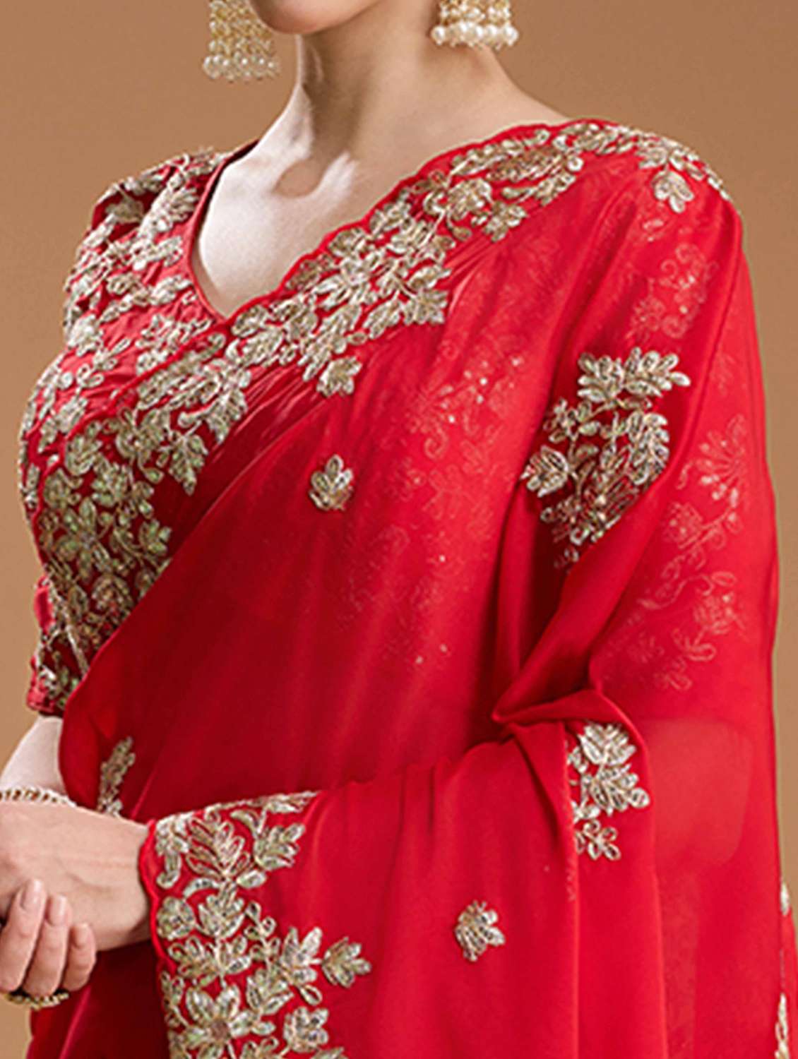 women solid with work embroidered saree with blouse - 22021376 -  Standard Image - 4