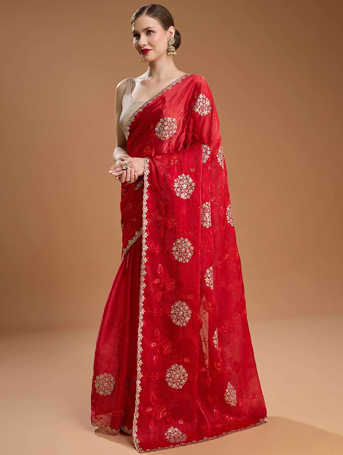 women solid with work embroidered saree with blouse - 22021380 -  Standard Image - 1