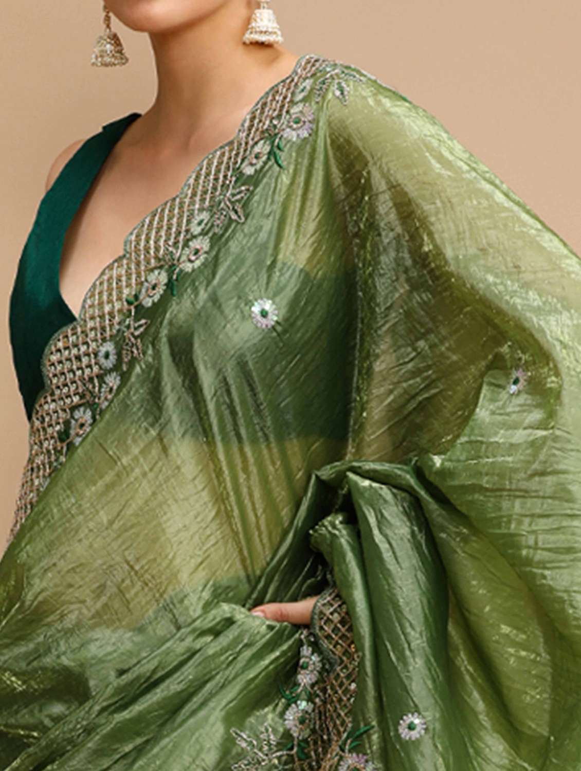 women solid with work embroidered saree with blouse - 22021403 -  Standard Image - 4
