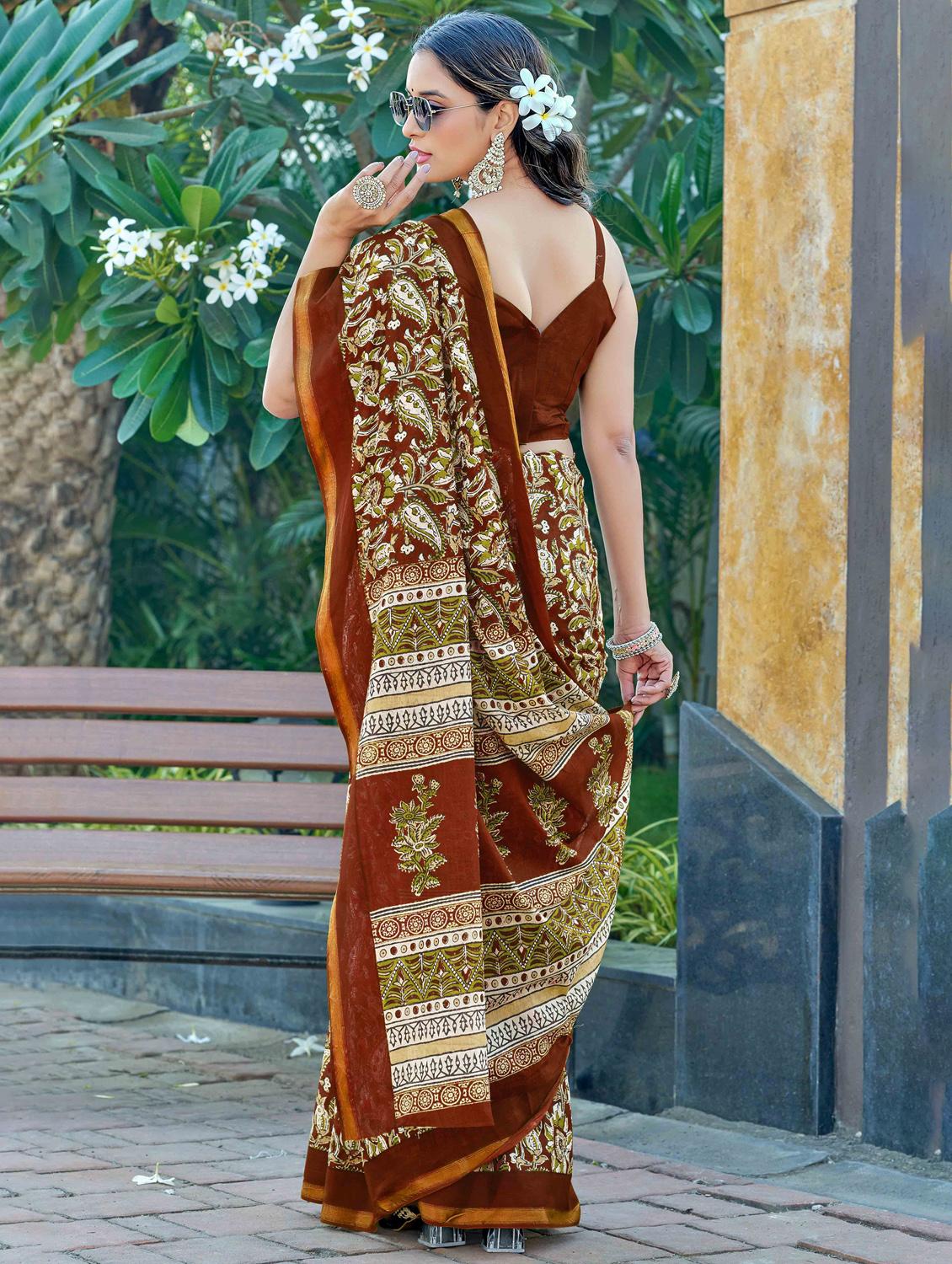 women printed casual wear saree with blouse - 22021422 - Standard Image - 1