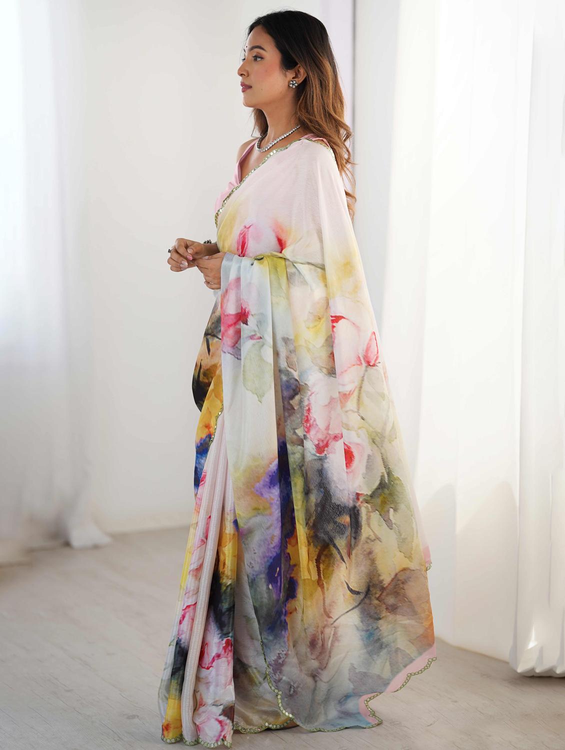 women floral printed saree with blouse - 22021433 -  Standard Image - 1