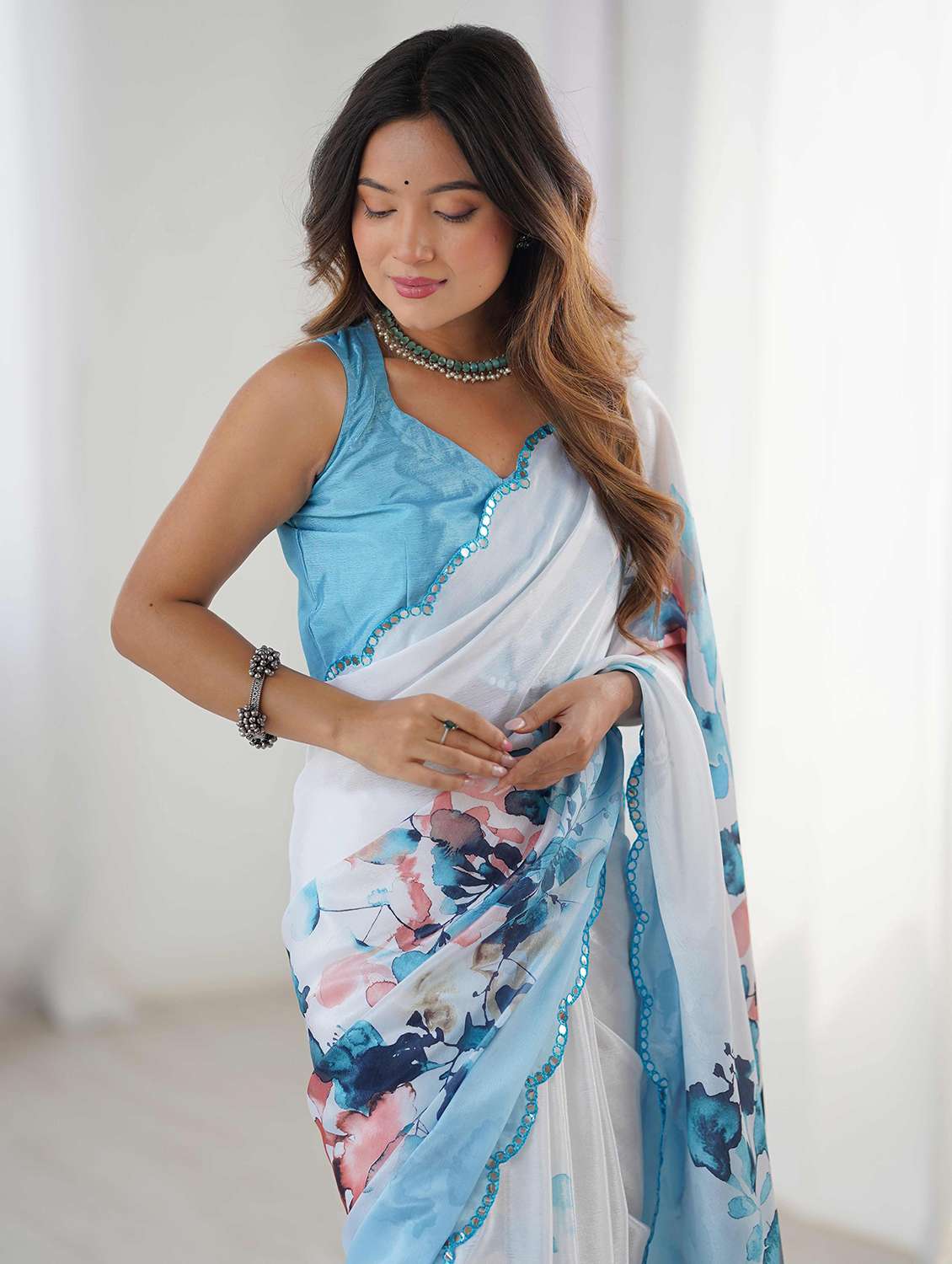 women floral printed saree with blouse - 22021434 -  Standard Image - 4