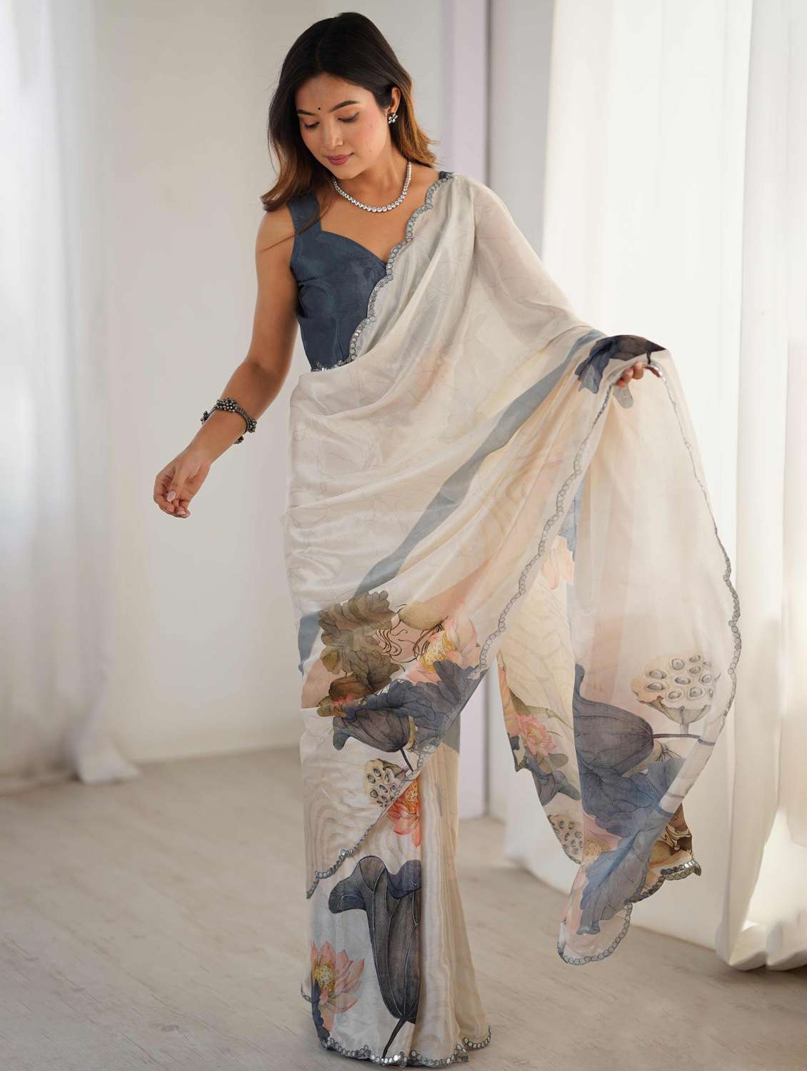 women floral printed saree with blouse