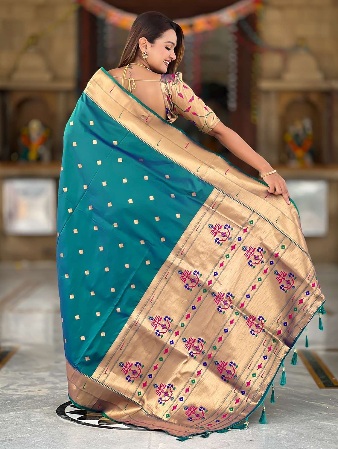 women self design paithani saree with blouse - 22022396 -  Standard Image - 1