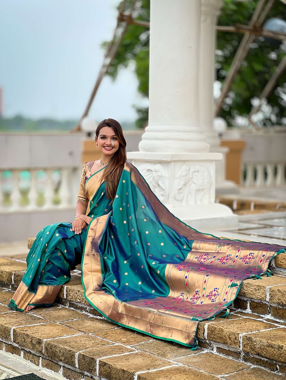 women self design paithani saree with blouse - 22022396 -  Standard Image - 4