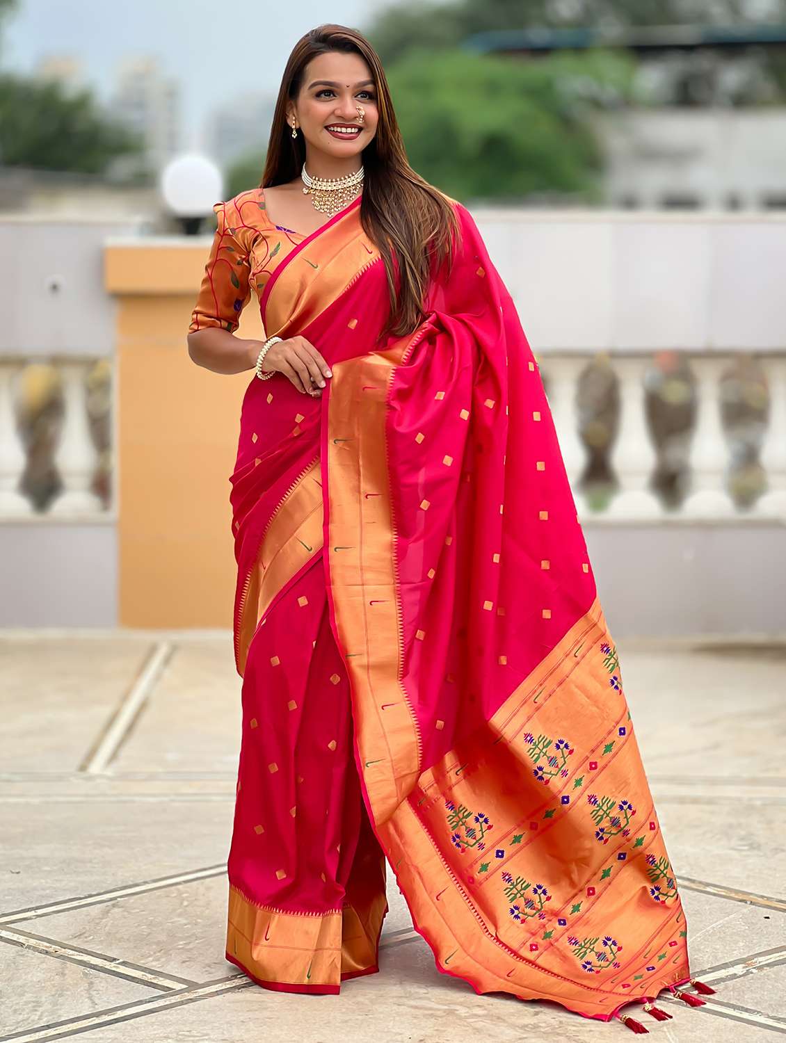 women self design paithani saree with blouse - 22022397 - Standard Image - 1