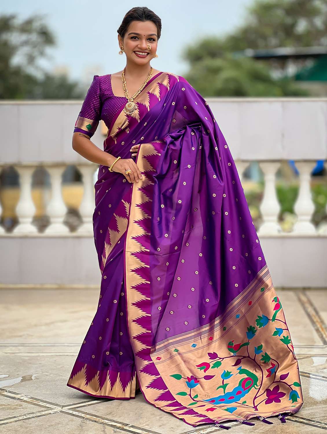 women self design paithani saree with blouse - 22022399 - Zoom Image - 0