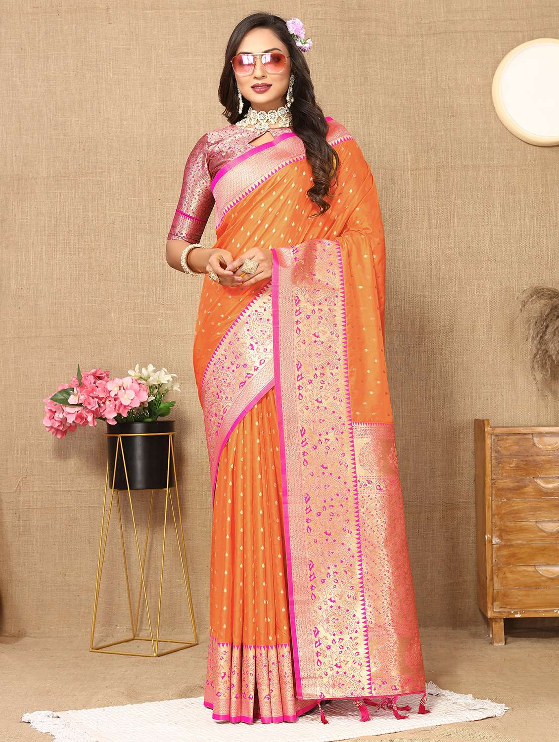 women self design banarasi saree with blouse - 22022408 -  Standard Image - 1