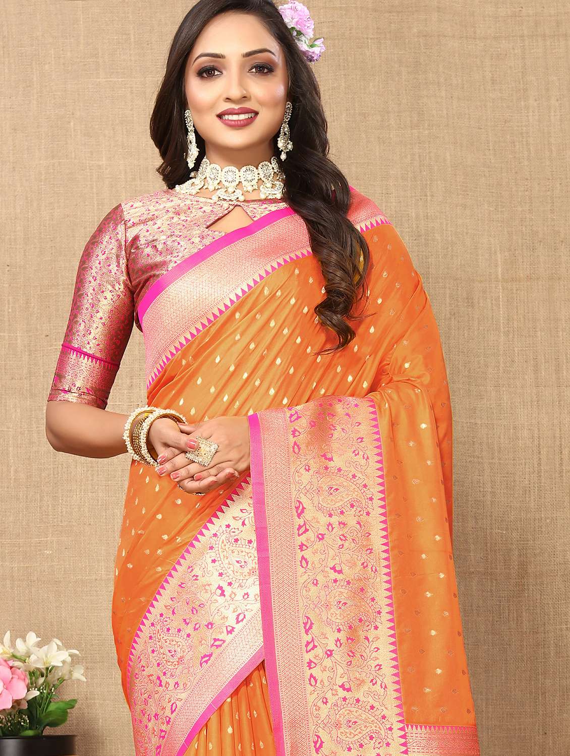 women self design banarasi saree with blouse - 22022408 -  Standard Image - 4